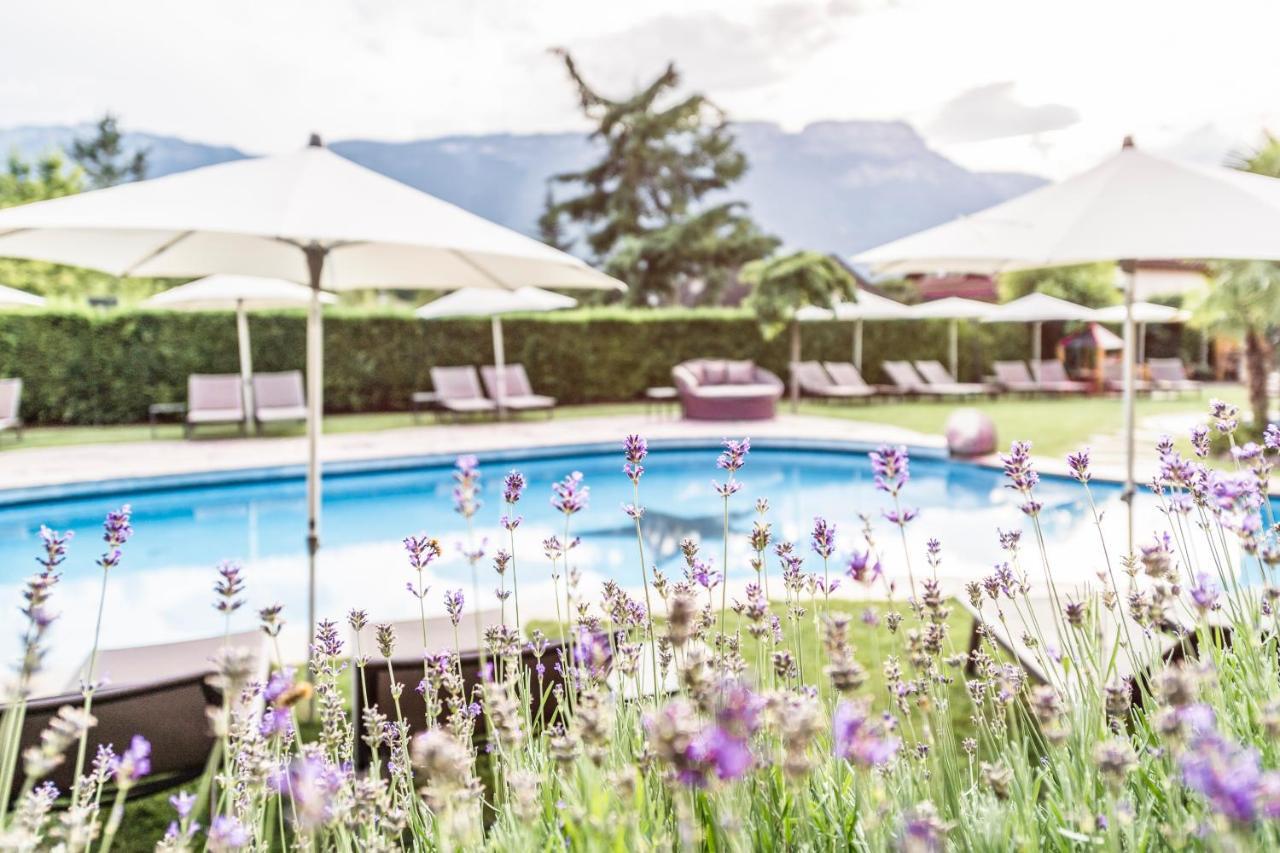 Hotel Spitaler Appiano Sulla Strada Del Vino Esterno foto